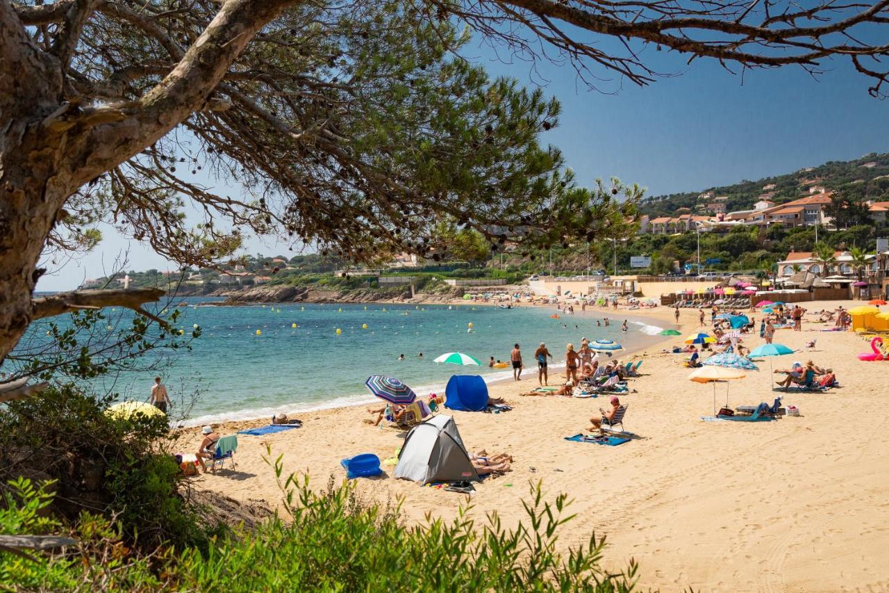 Au Paradis Des Campeurs Les Issambres Exterior photo